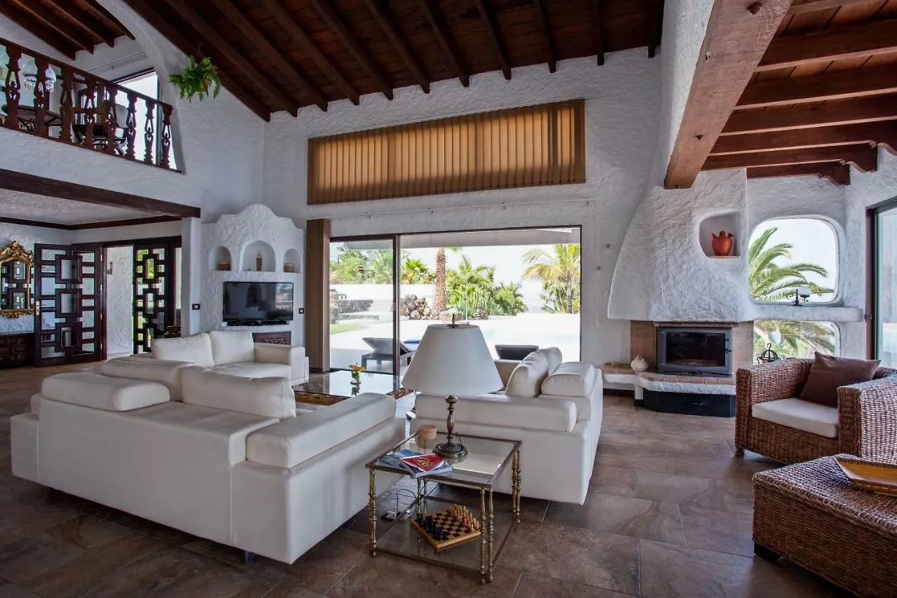 Casa Las Rocas Santa Úrsula Villa